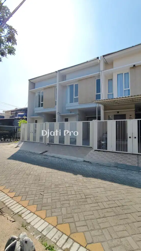 Rumah Baru Syariah 2 Lantai, 3KT, 2KM Di Rungkut Menanggal Harapan SBY