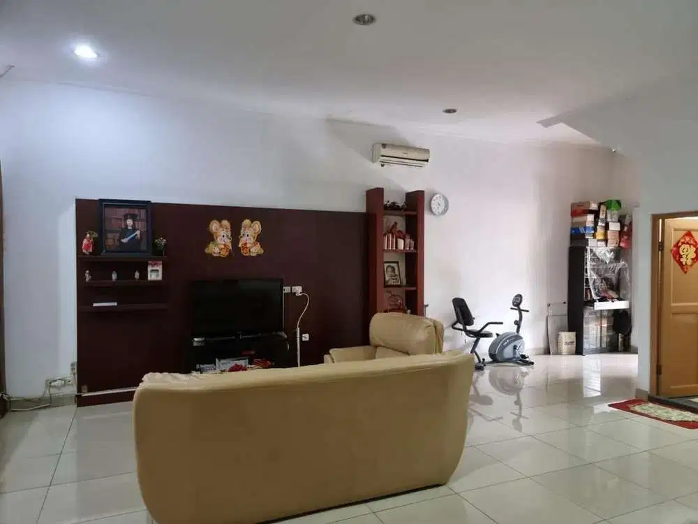 Dijual cepat rumah katamaran indah 8x27 2 lantai full bangunan rapi