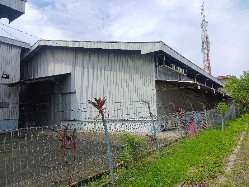 di jual tanah dan bangunan dikawasa mm2100  cikarang