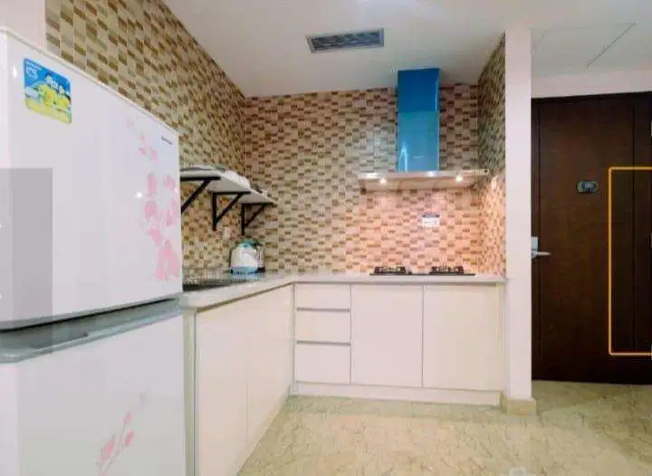 Disewakan cepat apartemen royale springhill 1BR furnish 79m2