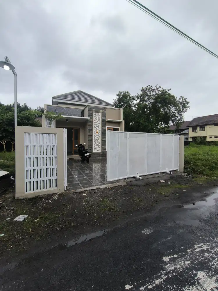 DI JUAL RUMAH BARU STRATEGIS 20 MTR DARI JL.LETKOL SUBRADI