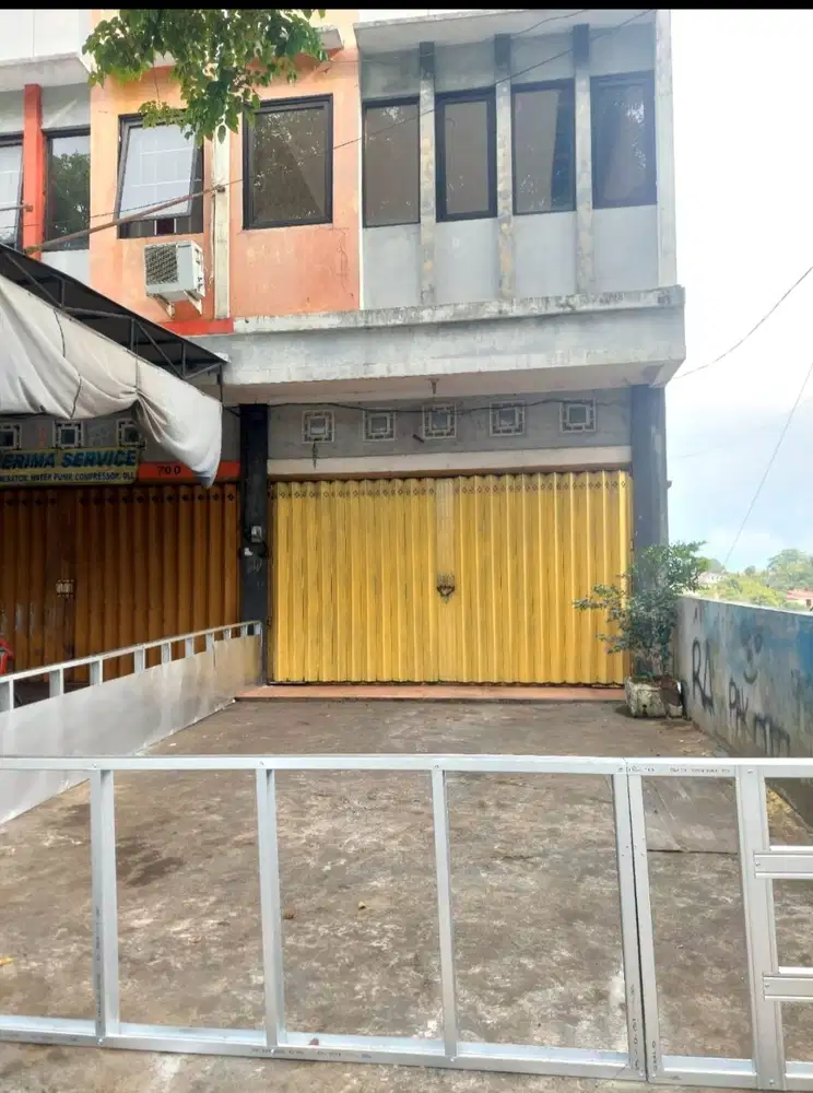 Nego sampai jadi di jual ruko di depan jalan  bagus buat usaha