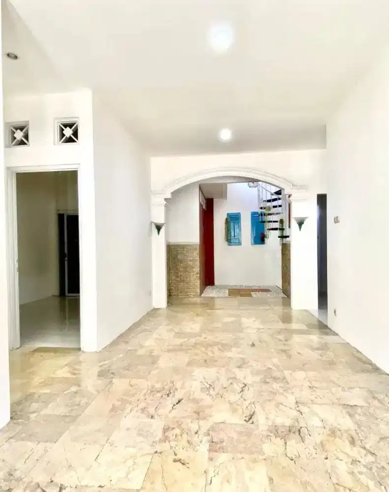 Dijual Rumah Puri Sriwedari Cibubur siap huni harga dibawah pasaran