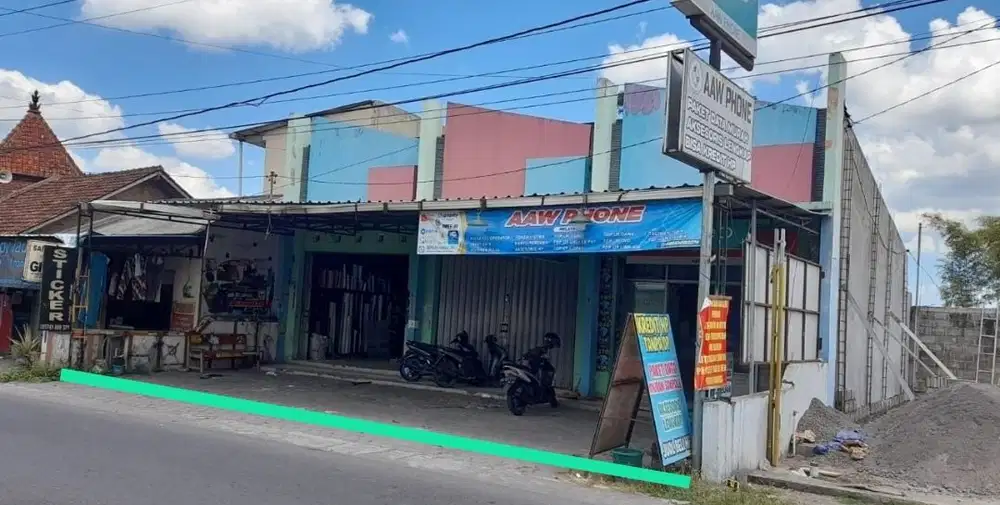 Di jual lahan tanah pekarangan berdiri bangunan 3 unit kios