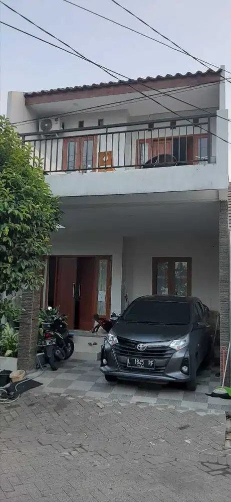 Dijual Cepat  Rumah 2 Lantai Siap Huni di Babatan Pratama Wiyung