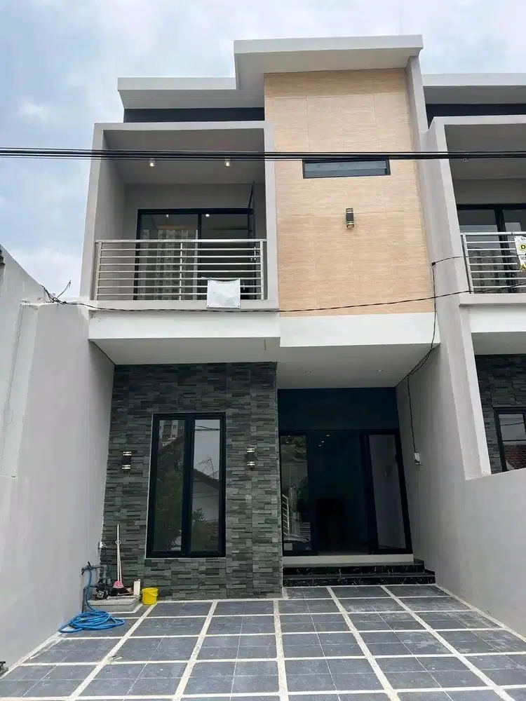 Jual rumah baru gres di villa Kalijudan Surabaya