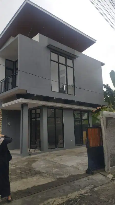 Rumah 2 Lantai Minomartani Condongcatur Siap Huni