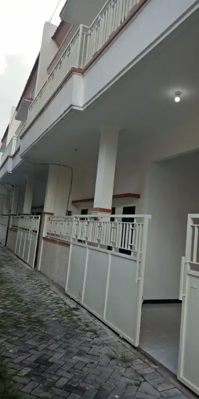 rmh 2LT model townhouse di pacar kembang dekat UNAIR