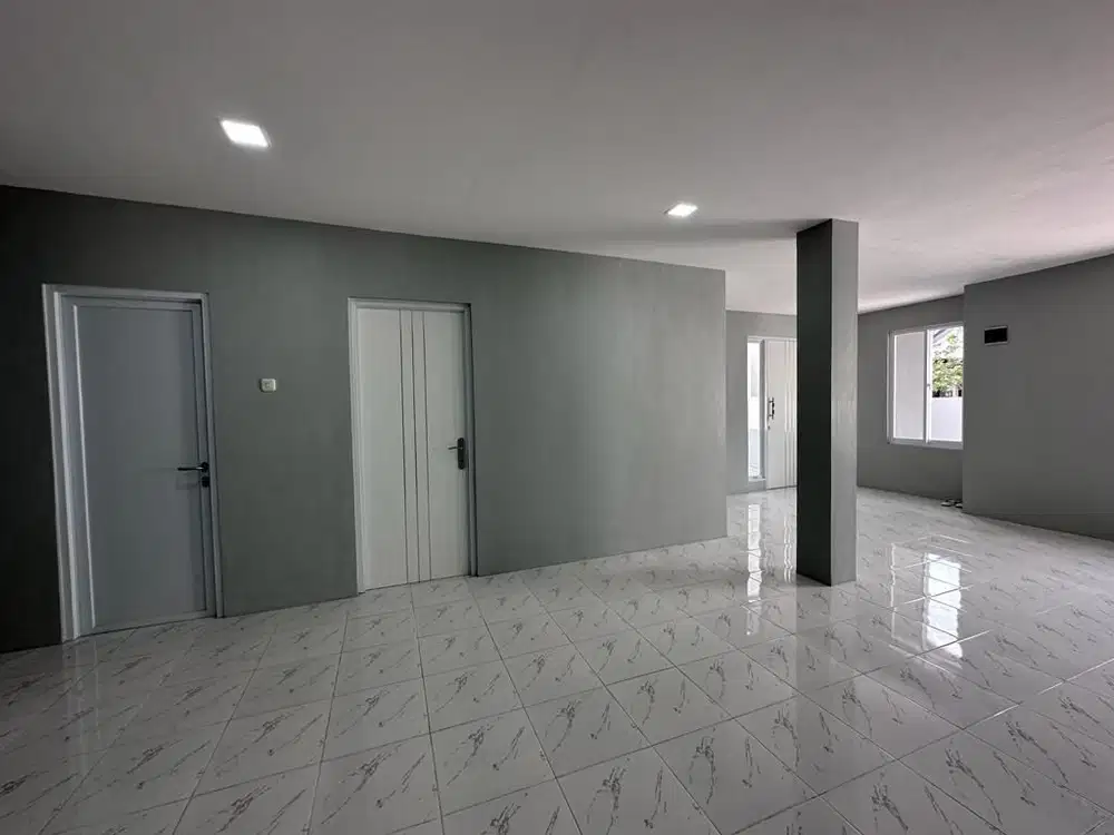 JUAL CEPAT Rumah 2 lantai di Citra Raya 8x18