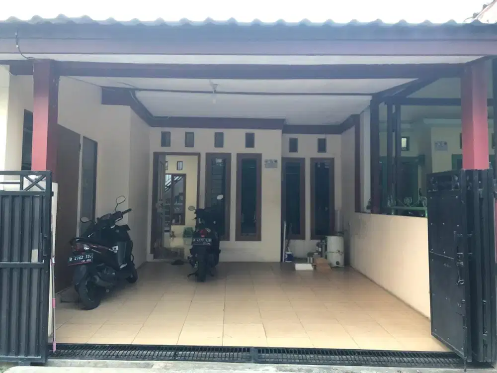 Rumah Luas 1,5 Lantai Nyaman Dalam Komplek Strategis Tanah Baru Depok