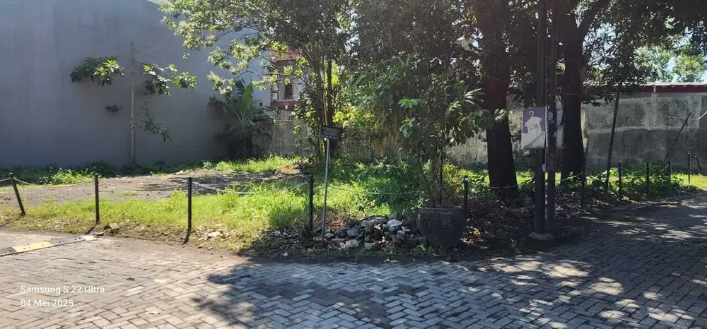 Di jual sebidang tanah pekarangan posisi hook di jalan kaliurang km 5