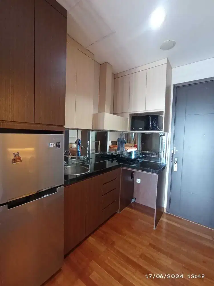 FOR RENT  STUDIO PLUS 6/12 MONTH