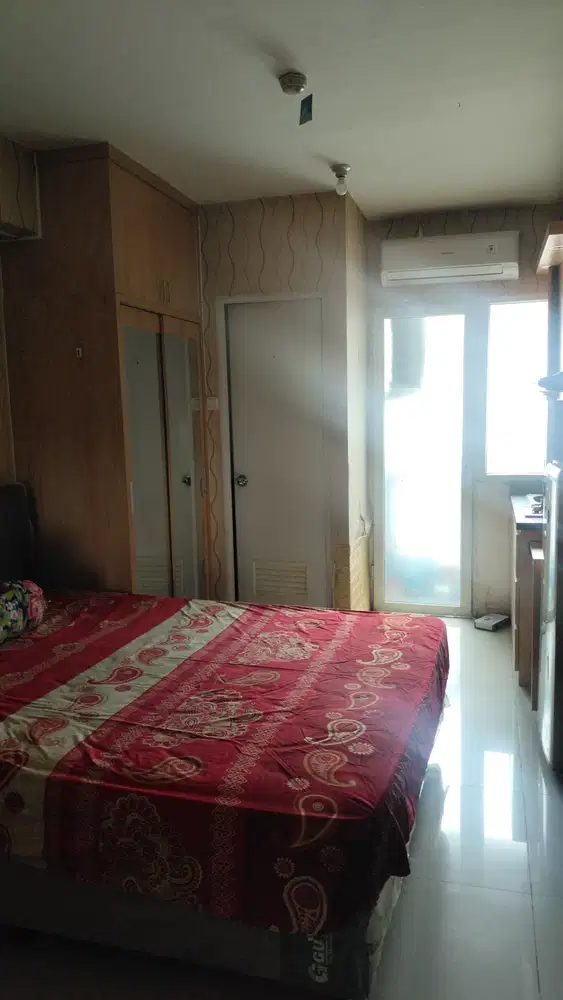 CRYSHAN studio Apartment Green Pramuka city