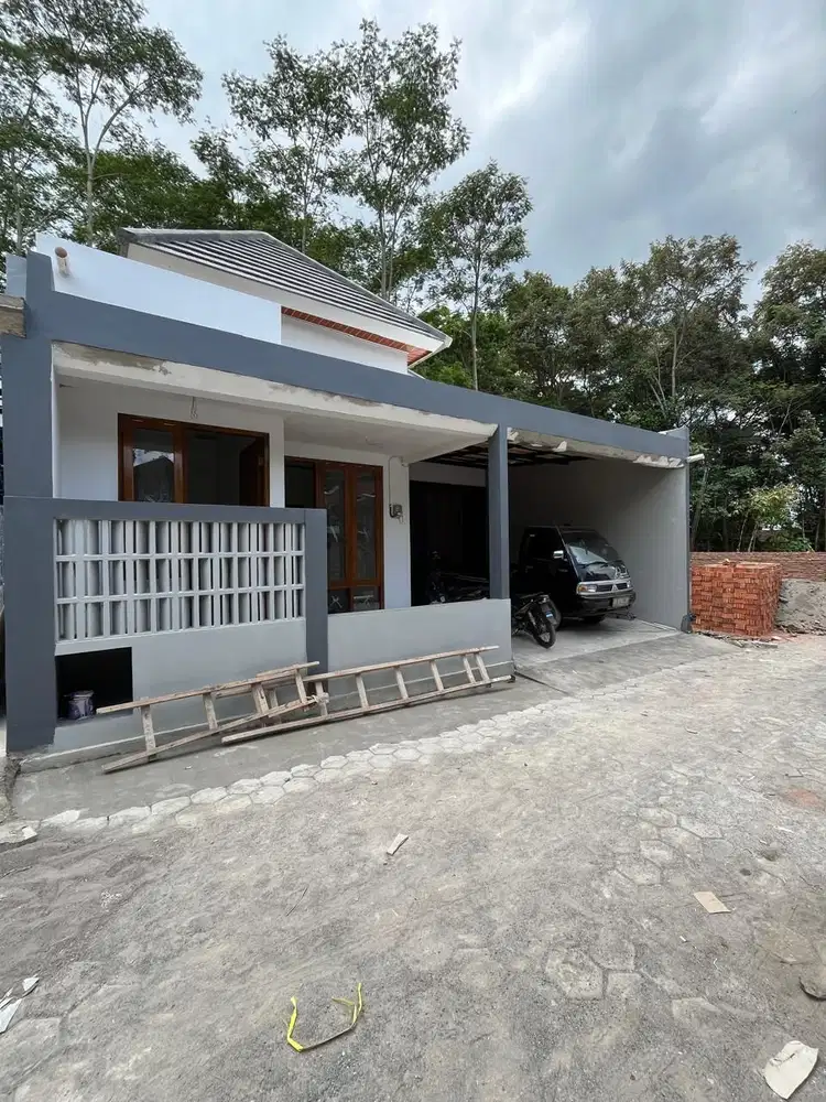 dijual rumah di sleman dekat  kampus uii dan pasar jangkang ngemplak