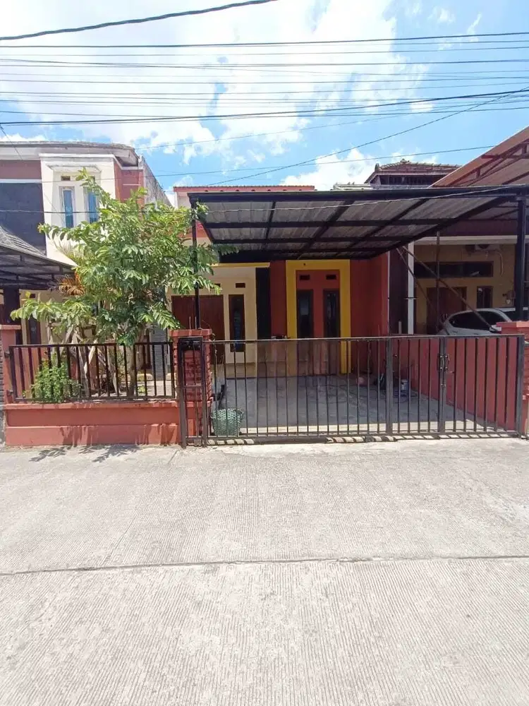 DIJUAL RUMAH DEKAT KAMPUS UGM DAN KULINER JALAN DAMAI