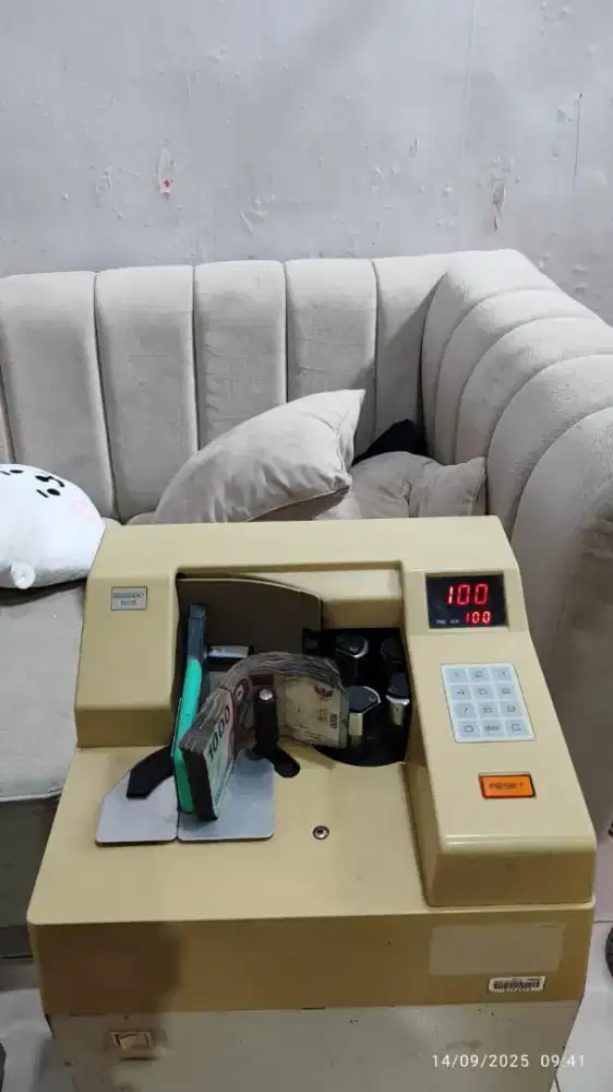 Mesin Hitung Uang Glory GNH 200