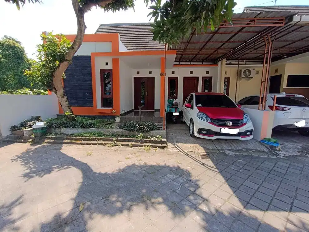 DIJUAL RUMAH DALAM PERUMAHAN DEKAT PASAR STAN DAN LOTTE MART MAGUWOHAR