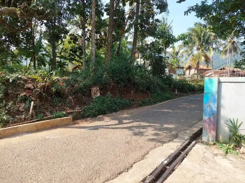Tanah  17 timbak cicalengka nagrog  pinggir jalan