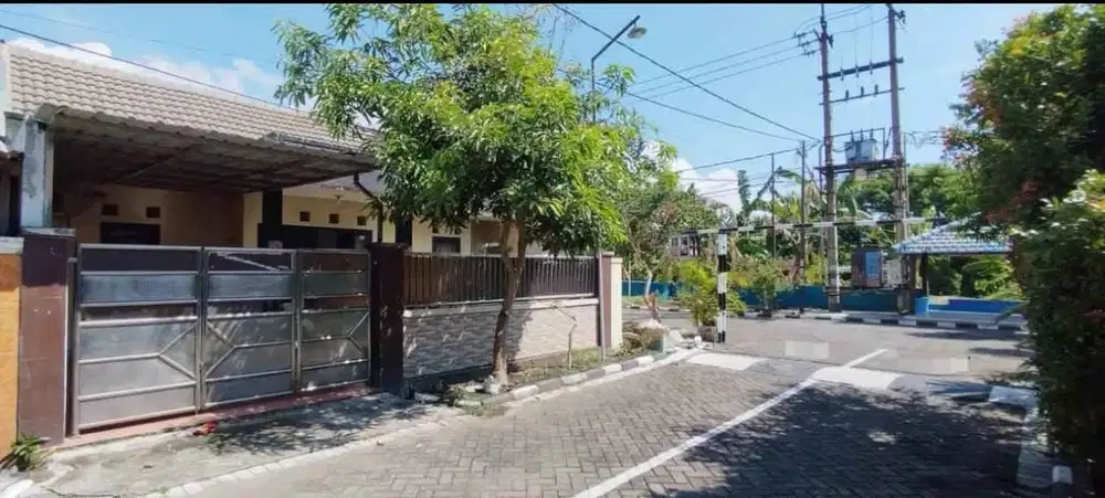 Rumah HOOK Murah Siap Huni.  Lokasi Perum Permata Siwalan Indah.