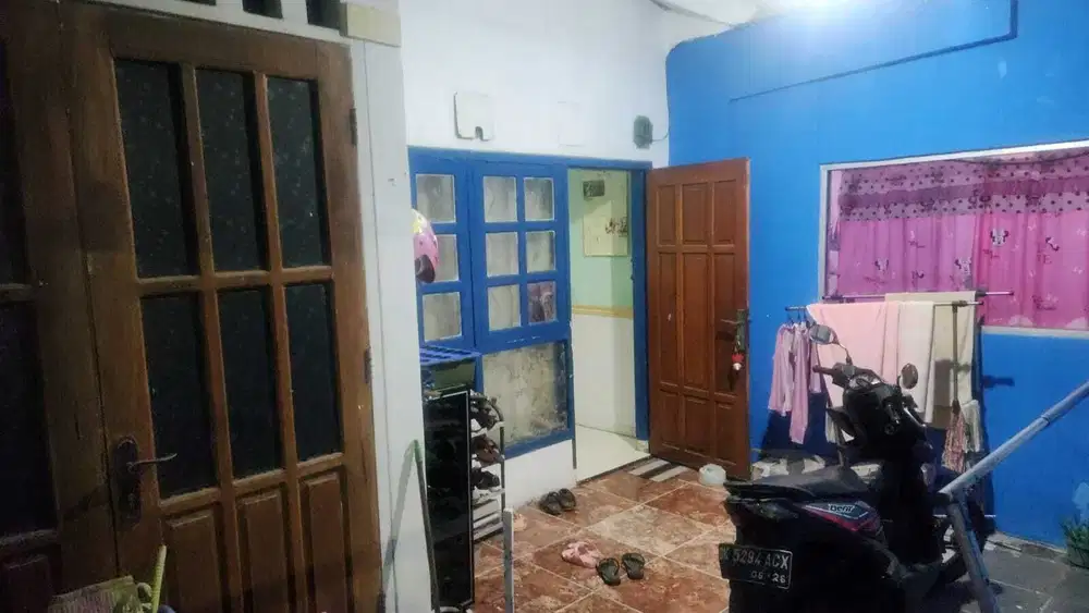 Rumah Ketintang Surabaya