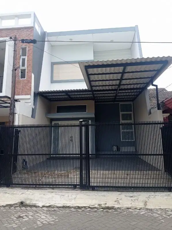 Rumah siap huni 2 lantai pondok Candra sidoarjo