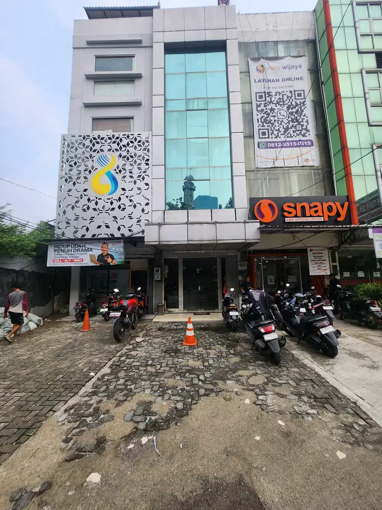 Dijual ruko bagus harga maknyuss at SCBD area Kebayoran baru Jaksel