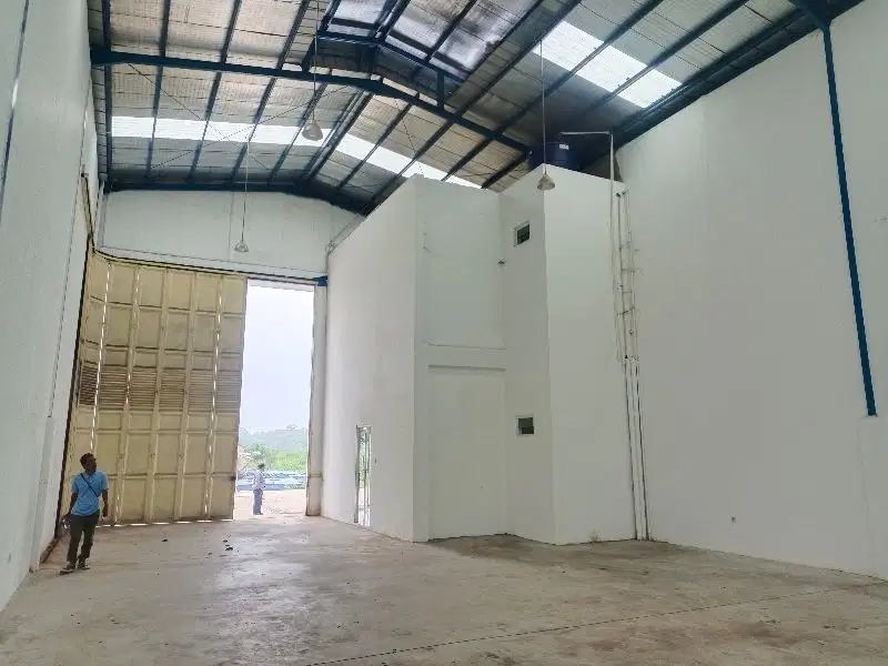 Di sewkan gudang dan jual bantar gebang kota bekasi