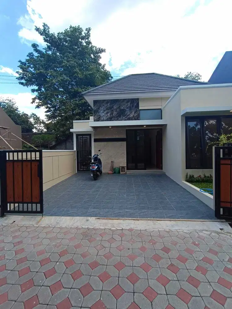 DIJUAL RUMAH BARU SIAP HUNI DEKAT MASJID SUCIATI SLEMAN