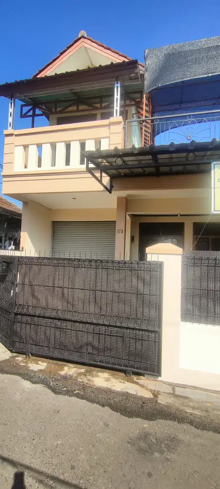 Dijual rumah 2 lantai bagus siap huni akses mobil du Condet