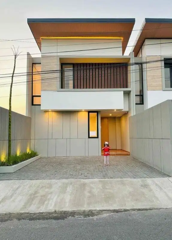Rumah baru 2 lantai di jalan palagan km 9