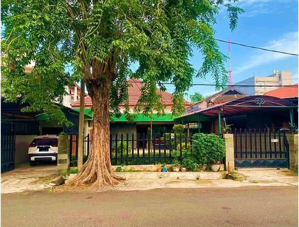 Tengah Kota! ️Rumah+Kost an Murah Nias Surabaya