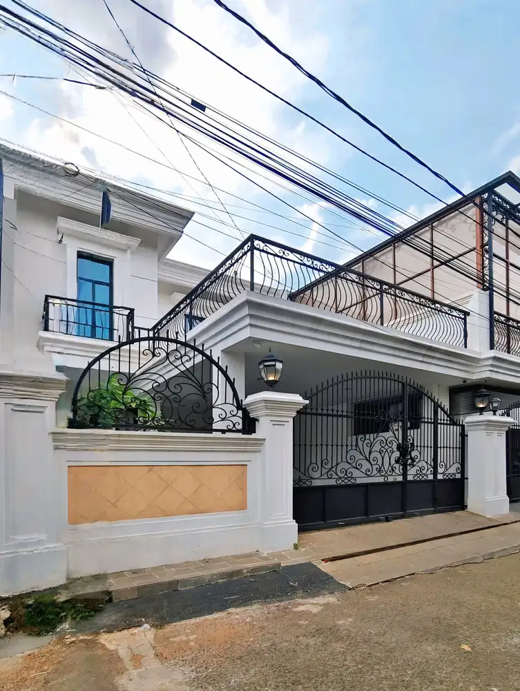 RUMAH BARU MURAH HUNIAN CLASSIC FULL FURNISH PRIVATE POOL DI JAGAKARSA