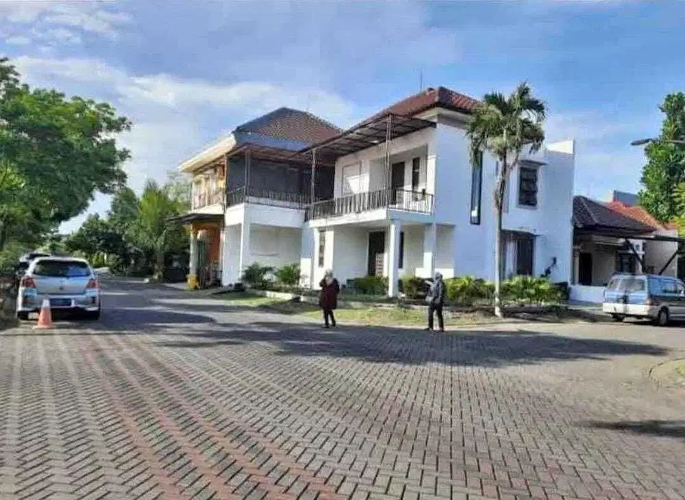 Rumah Cantik Ketintang Surabaya
