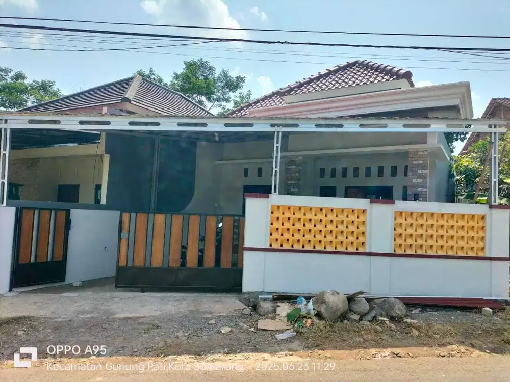 RUMAH LT 130m² DEKAT JALAN UTAMA DI MANGUNSARI MURAH