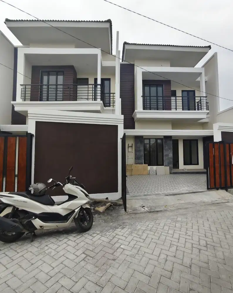 Rumah Cantik Medokan Rungkut Surabaya