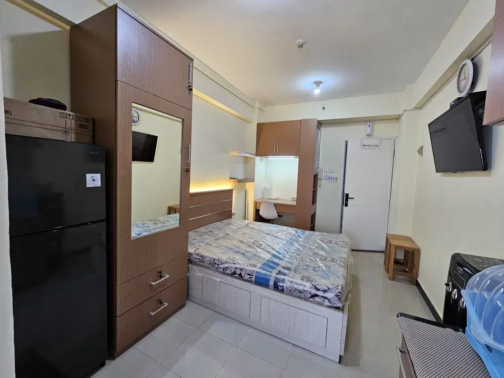 Di sewakan apartemen studio grand emerald lt.31, Full furnish, Rapih