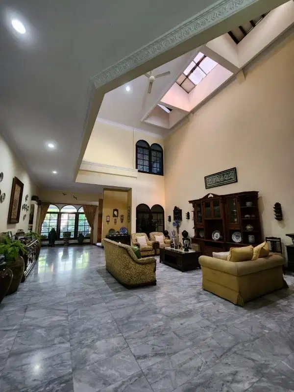 DIJUAL RUMAH DHARMAHUSADA INDAH SBY TIMUR