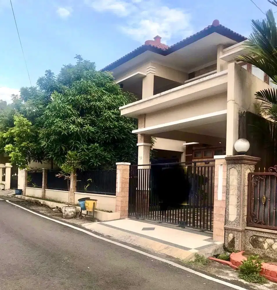 Rumah Besar 2 Lantai Area Cengger Ayam Soekarno Hatta
