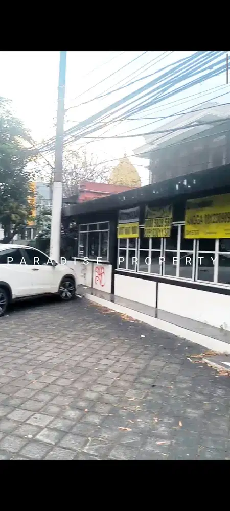 Tempat usaha di poros Dieng Malang