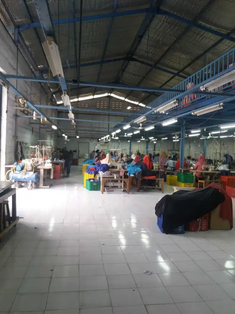 Termurah Dijual Pabrik Garment Aktif di Jl. Raya  M. Toha, Tangerang