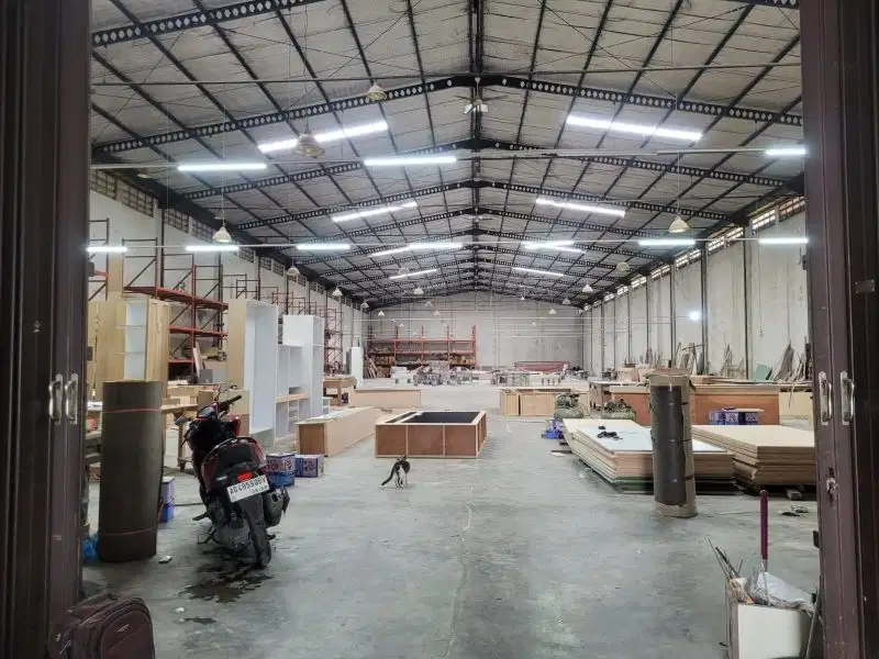 disewakan raya margomulyo gudang siap pakai deket pelabuhan