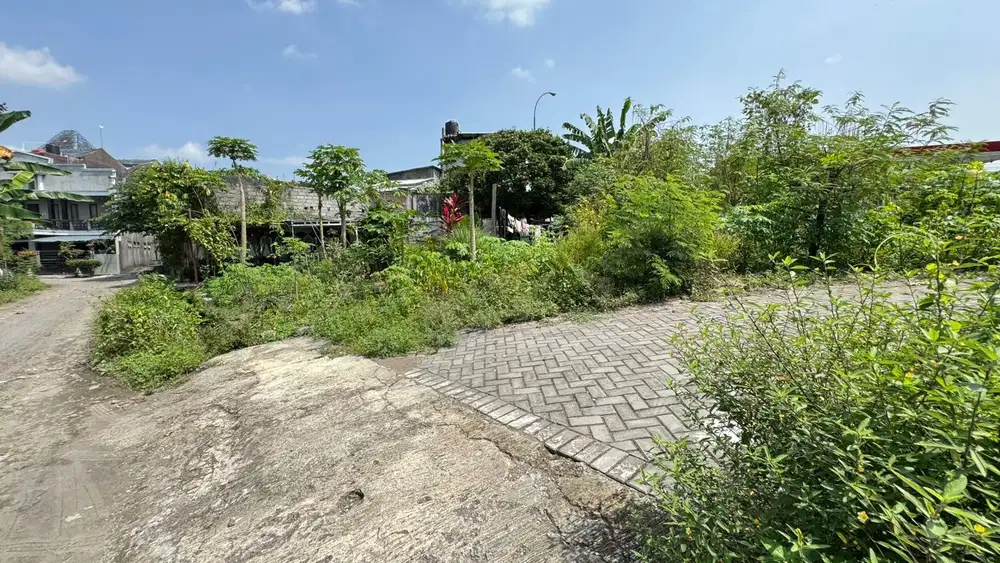 Tanah Utara Kampus UGM JL Kaliurang Km 8, SHM Pekarangan Jogja