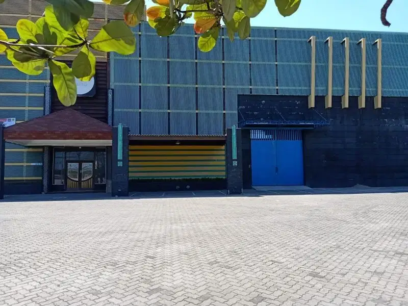 Gudang sewa siap pakai Raya Tambak Langon