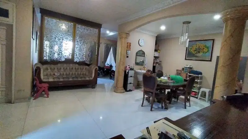 Jual rumah hook semi furnis banjar wijaya