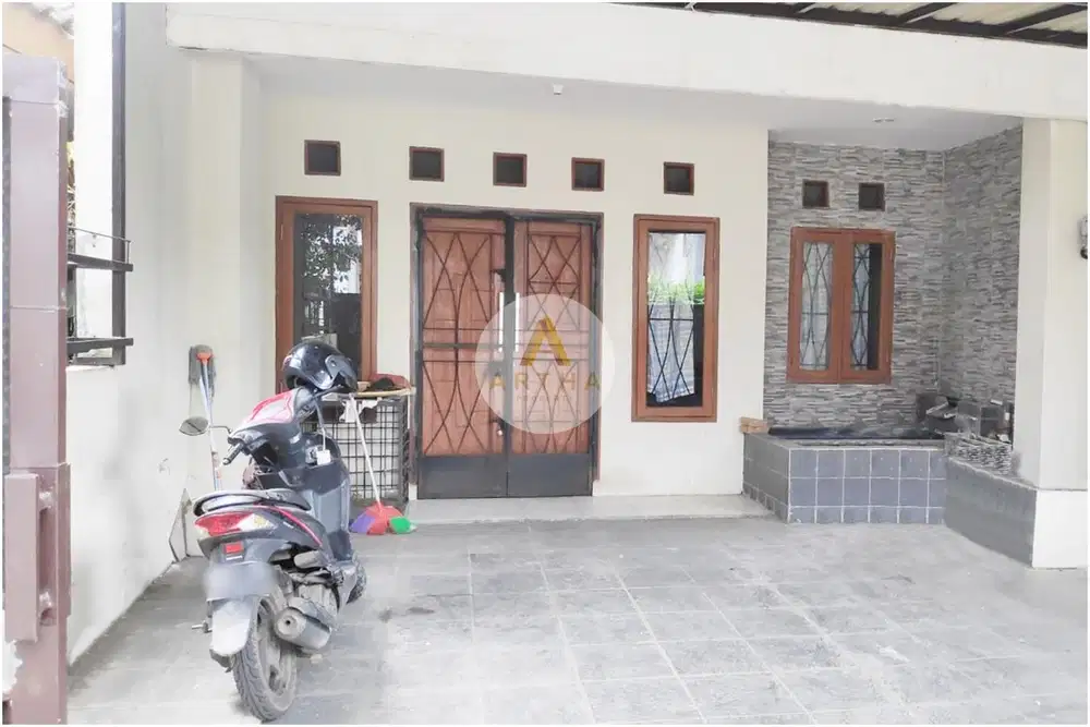 Dijual Rumah 2 LT di Komplek Pasadena Bandung