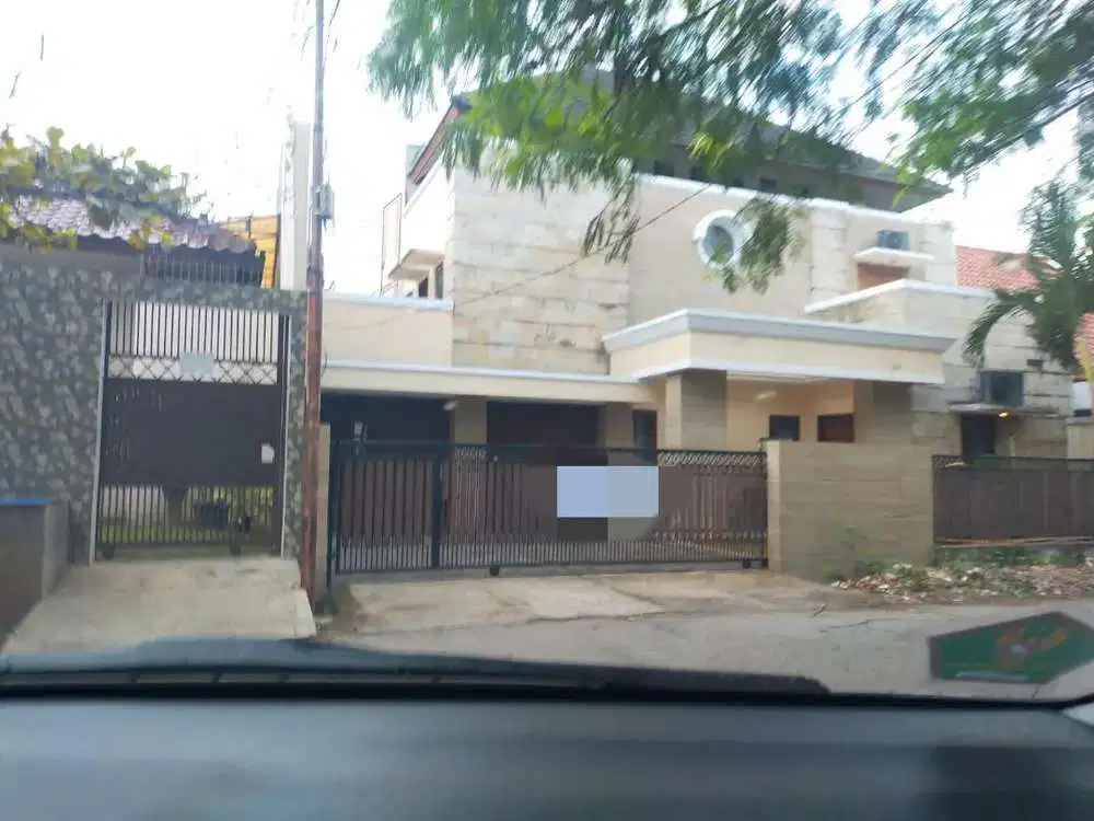 Dijual rumah bagus siap huni dalam komplek elit at Pondok gede Jaktim