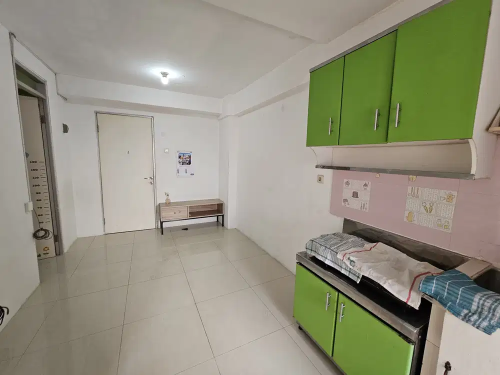 Di sewakan unit Apartemen 2 kamar kosongan , tower Alamanda lt. 20