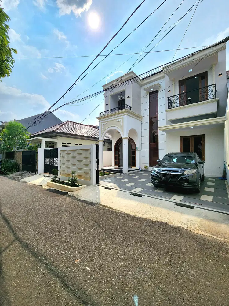 Jual rumah di komplek duren sawit dekat Buaran plaza tol becak kayu