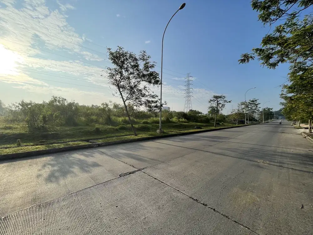 Tanah Besar di Pusat Karawang Barat