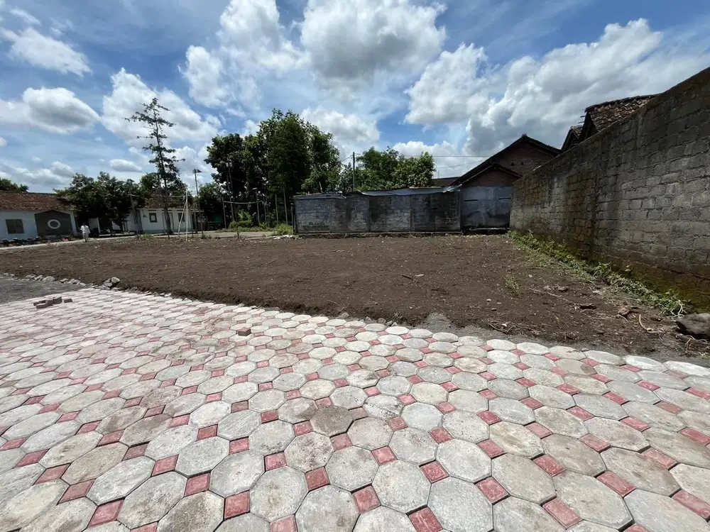 300 jtan dekat JEC dan Blok O ,SHM P unit ready